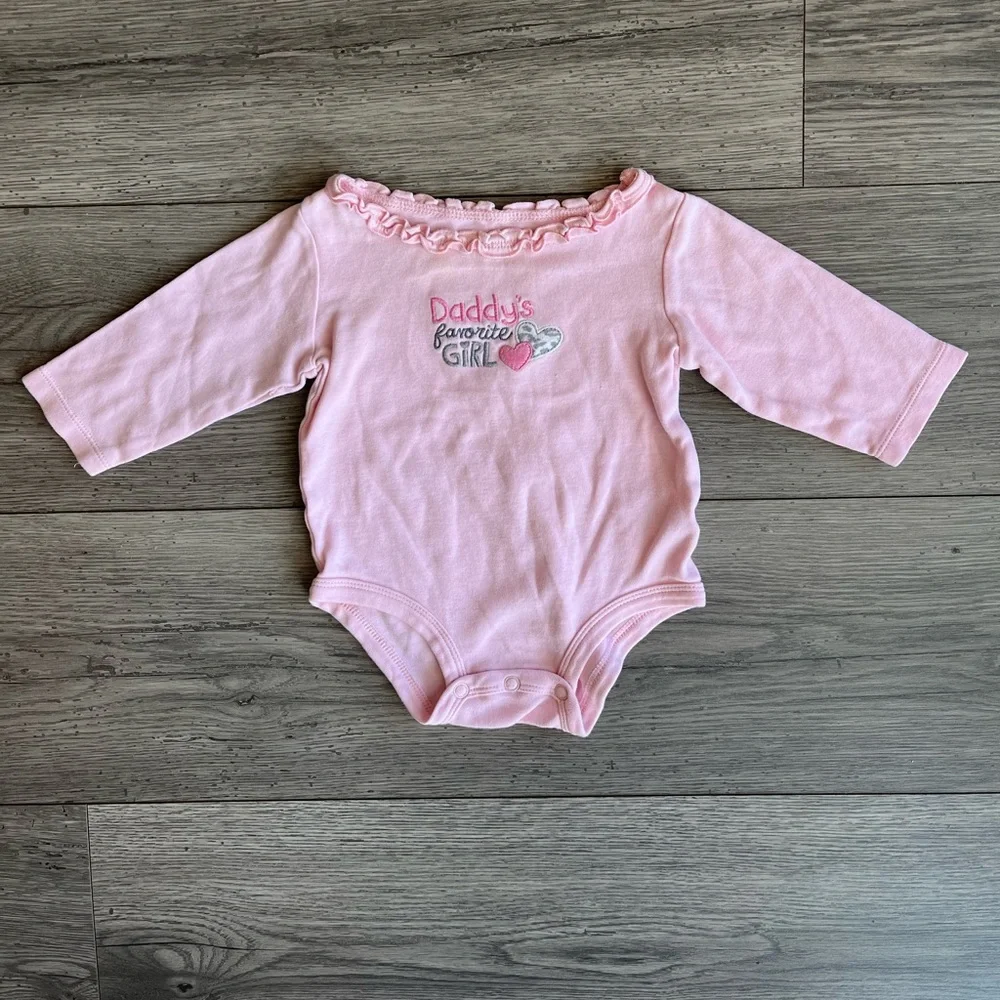 Carter’s Baby Girl Long Sleeve Ruffle Onesie Bodysuit “Daddy’s Favorite Girl”
